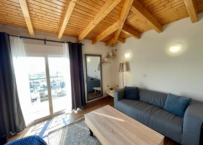 Deluxe Apartment With Sea View