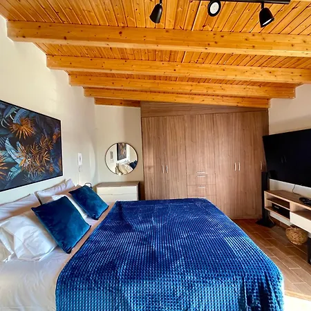 Deluxe Apartment With Sea View Athens Exterior photo